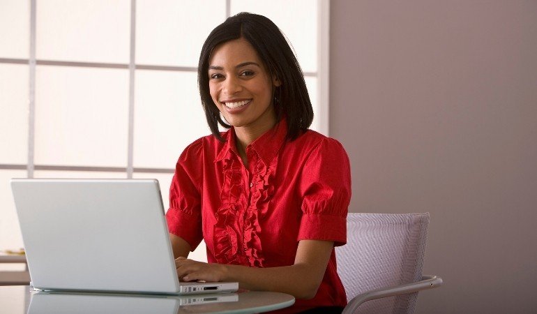 Best Online Real Estate Schools In Illinois (Top 10 Classes of 2023)