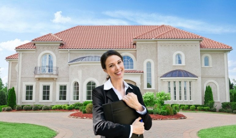 How To Become A Luxury Real Estate Agent (Step By Step)